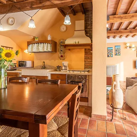 Podere Le Colombaie - Casa vacanze Montecastello