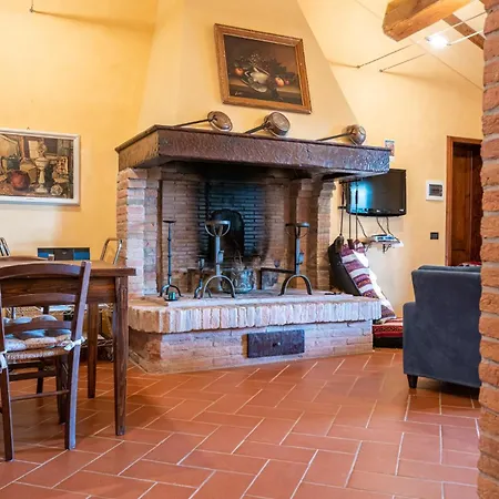 Podere Le Colombaie - Casa vacanze Montecastello